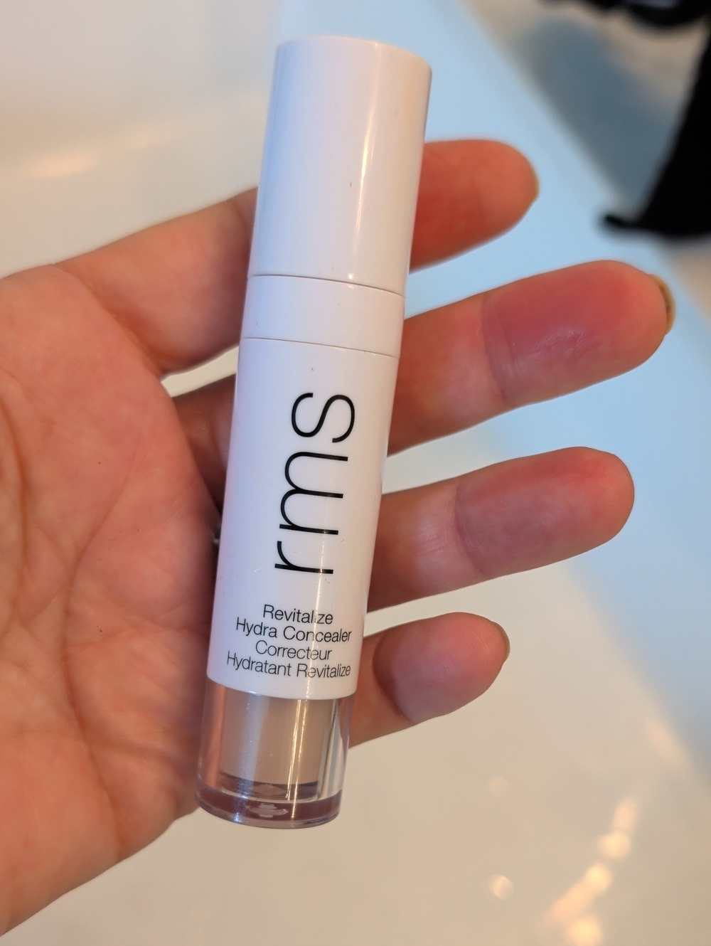 rms Revitalize Hydra Concealer - Cn07